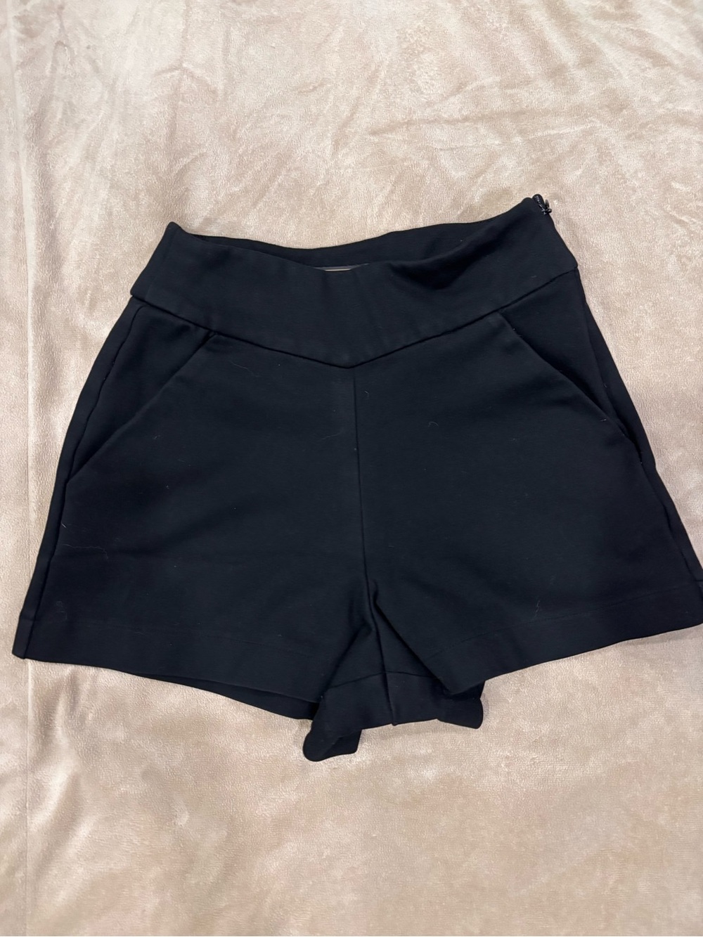 Zara Black High-Waist V-Waistband Women’s Shorts